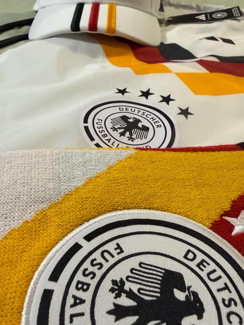 FIFA World Cup scarf and bag adidas Germany Fan Kit - White, Black, Red, Yellow - Picture 3 of 6